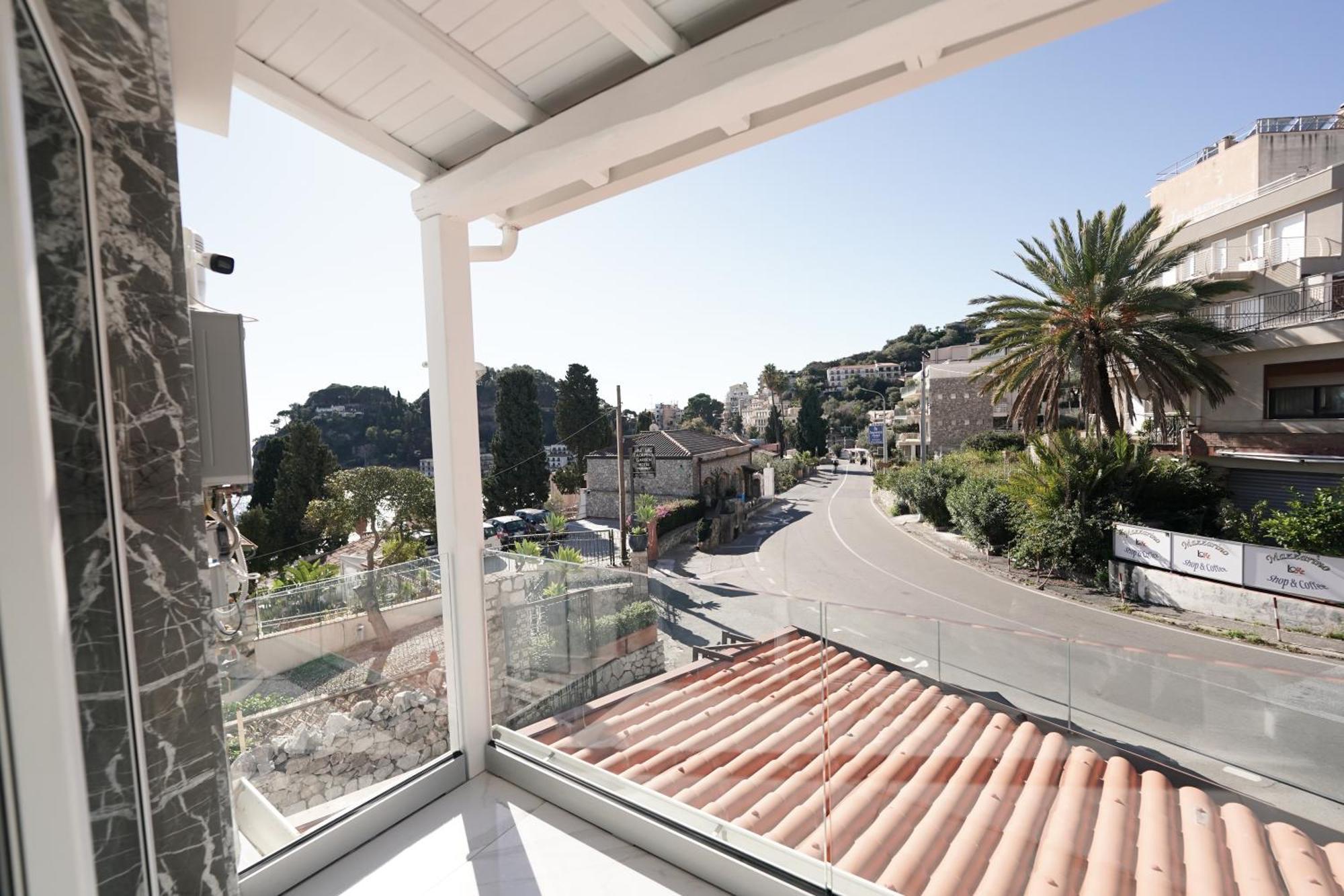 Mazzaro Luxury Apartment Taormina Exterior photo